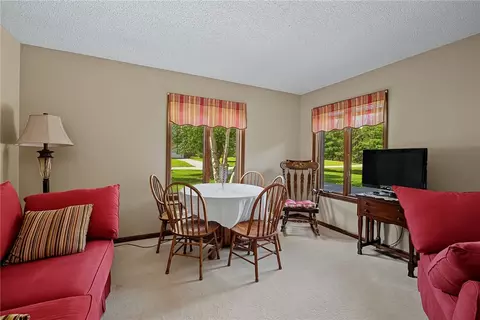 Dining - 4746 Bolin Ave, Springfield, OH 45502 photo 3 of 3