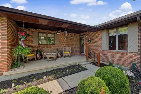 Exterior - 4746 Bolin Ave, Springfield, OH 45502 photo 2 of 19