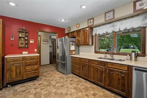 Kitchen - 4746 Bolin Ave, Springfield, OH 45502 photo 5 of 5