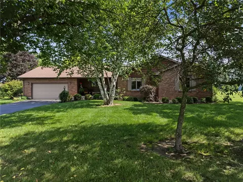 Exterior - 4746 Bolin Ave, Springfield, OH 45502 photo 16 of 19
