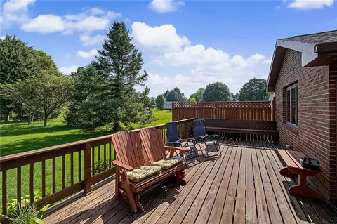 Exterior - 4746 Bolin Ave, Springfield, OH 45502 photo 6 of 19