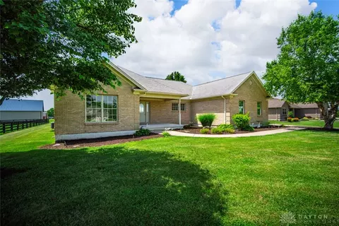 3407 Ash Meadow Ln, Franklin, OH 45005