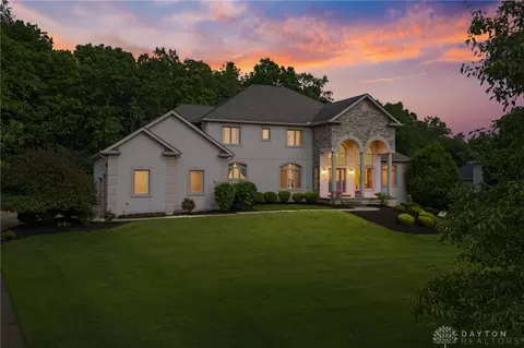 7614 Country Brook Ct, Springboro, OH 45066