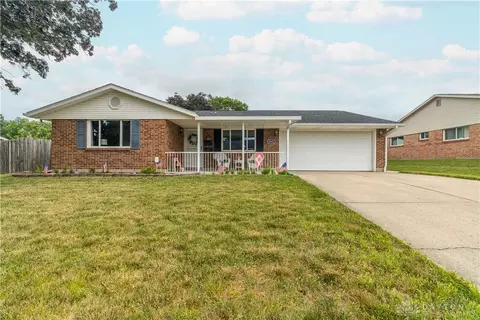 5011 Angelita Ave, Huber Heights, OH 45424