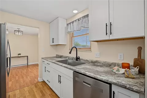 Kitchen - 1209 Student Ave, Springfield, OH 45503 photo 5 of 6