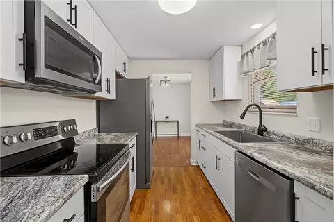 Kitchen - 1209 Student Ave, Springfield, OH 45503 photo 4 of 6