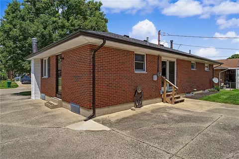 Exterior - 1209 Student Ave, Springfield, OH 45503 photo 4 of 9