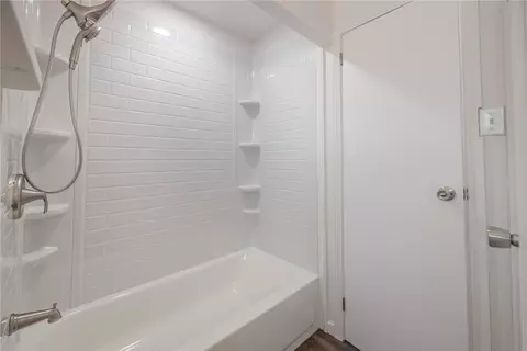 Bath - 1800 Clarissa Ave, Kettering, OH 45429 photo 2 of 2