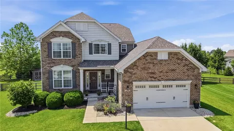 3486 Kestrel Ct, Franklin, OH 45005