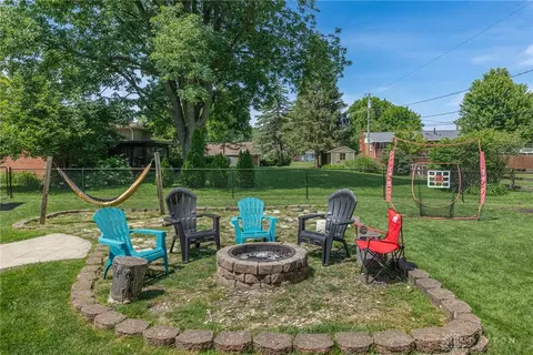 Exterior - 4616 Glenheath Dr, Kettering, OH 45440 photo 9 of 11