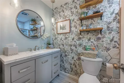 Bath - 4616 Glenheath Dr, Kettering, OH 45440 photo 2 of 3