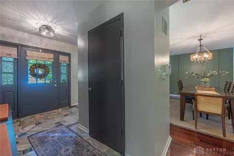 Entry Way - 4616 Glenheath Dr, Kettering, OH 45440 photo 2 of 2