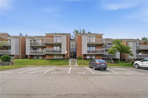 1120 Eagle Feather Cir #C, Dayton, OH 45449