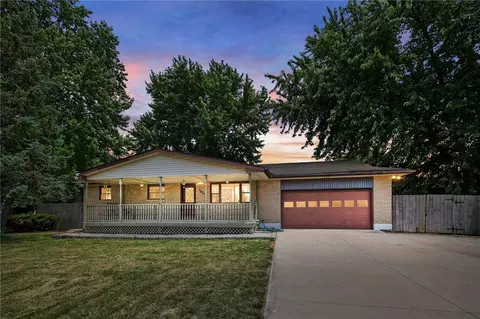 5676 Bellefontaine Rd, Huber Heights, OH 45424