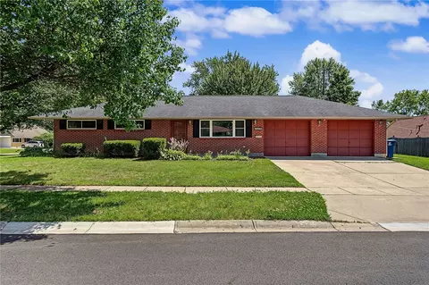 5580 Barnard Dr, Huber Heights, OH 45424