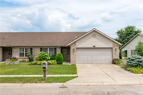 6746 Grovebelle Dr, Huber Heights, OH 45424