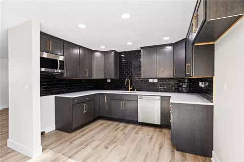 Kitchen - 103 Mclaughlin Dr, Union, OH 45322 photo 1 of 6