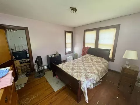 Bedroom - 209 Roseland Ave, Springfield, OH 45503 photo 3 of 4
