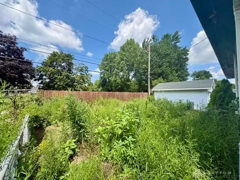 Exterior - 209 Roseland Ave, Springfield, OH 45503 photo 10 of 10