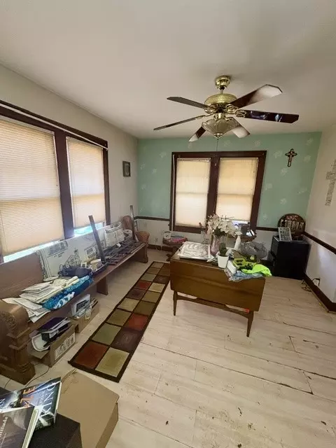 Dining - 209 Roseland Ave, Springfield, OH 45503 photo 2 of 2