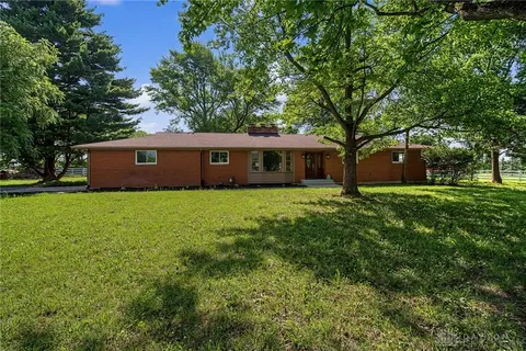 2774 N Dayton Lakeview Rd, New Carlisle, OH 45344
