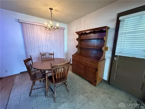 1712 E Dorothy Ln, Kettering, OH 45429 photo 9