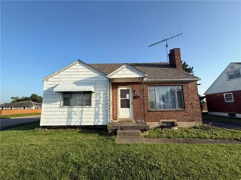 1712 E Dorothy Ln, Kettering, OH 45429 photo 1