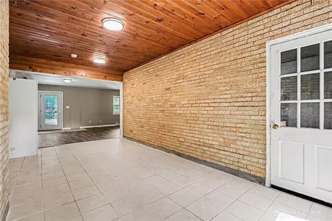 Entry Way - 272 Maple Ave, Centerville, OH 45459 photo 2 of 2
