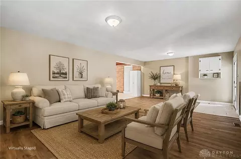 Living - 272 Maple Ave, Centerville, OH 45459 photo 5 of 5