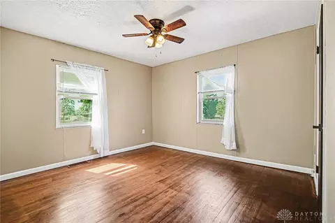 Bedroom - 272 Maple Ave, Centerville, OH 45459 photo 3 of 6