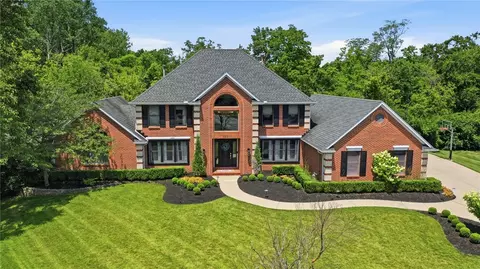9221 Sycamore Springs Ct, Washington Township, OH 45458