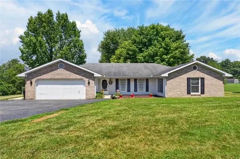 8160 N State Route 73, Hillsboro, OH 45133