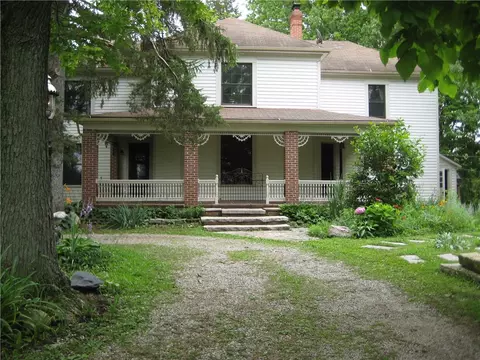 8620 W 3 Rd St, New Lebanon, OH 45345