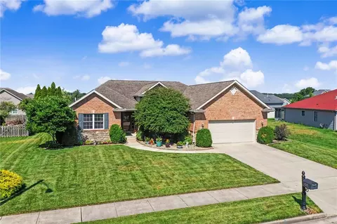 932 Shaftsbury Rd, Troy, OH 45373