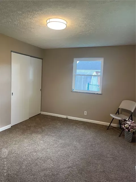 Bedroom - 2369 Broadmoor Dr, Kettering, OH 45419 photo 2 of 6