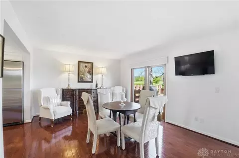 Dining - 566 Maple Ln, Mason, OH 45040 photo 1 of 2