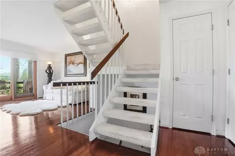 Entry Way - 566 Maple Ln, Mason, OH 45040 photo 4 of 6
