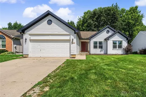 2469 Byers Ridge Dr, Miamisburg, OH 45342