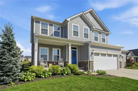 Exterior - 748 E Brooke Dr, Monroe, OH 45050 photo 4 of 12