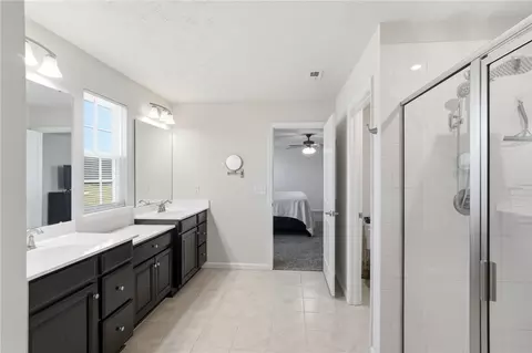 Bath - 748 E Brooke Dr, Monroe, OH 45050 photo 3 of 6