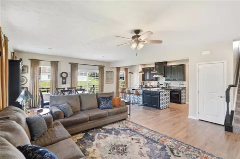 Entry Way - 748 E Brooke Dr, Monroe, OH 45050 photo 2 of 13