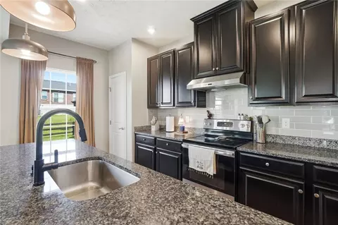 Kitchen - 748 E Brooke Dr, Monroe, OH 45050 photo 6 of 7