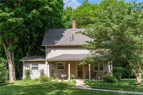 202 Dewey Ave, Urbana, OH 43078