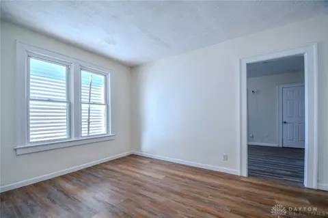 828 E Main St, Springfield, OH 45503 photo 8