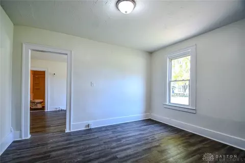828 E Main St, Springfield, OH 45503 photo 17