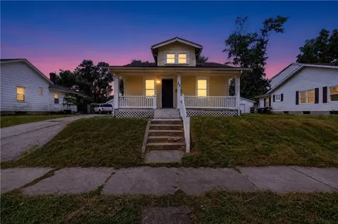 23 N Elm Ave, Fairborn, OH 45324