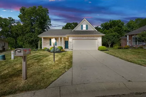 3600 English Ct, Dayton, OH 45414