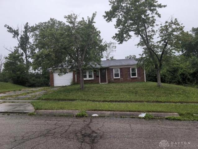 1425 Swinger Dr, Dayton, OH 45417