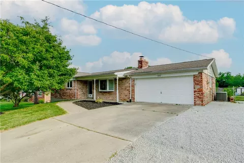7260 Jerry Dr, West Chester Twp, OH 45069