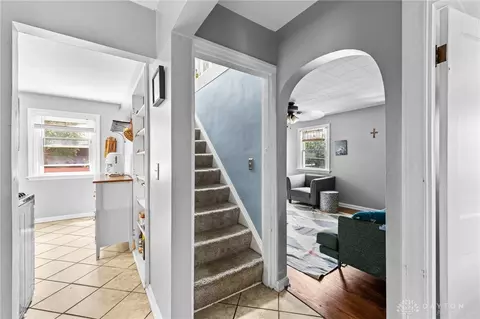Entry Way - 345 Durrell Ave, Cincinnati, OH 45215 photo 2 of 6